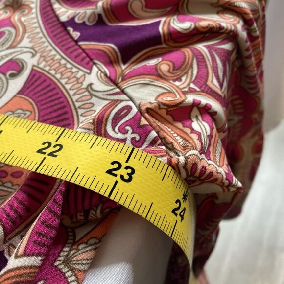 Chico's‎ Women's Pink Medallion Top Size 3 XL Bell Sleeves Regal Ornate Flowy - Picture 4 of 10